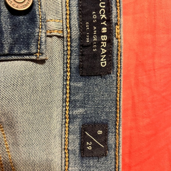 Lucky Jeans - Picture 3 of 6